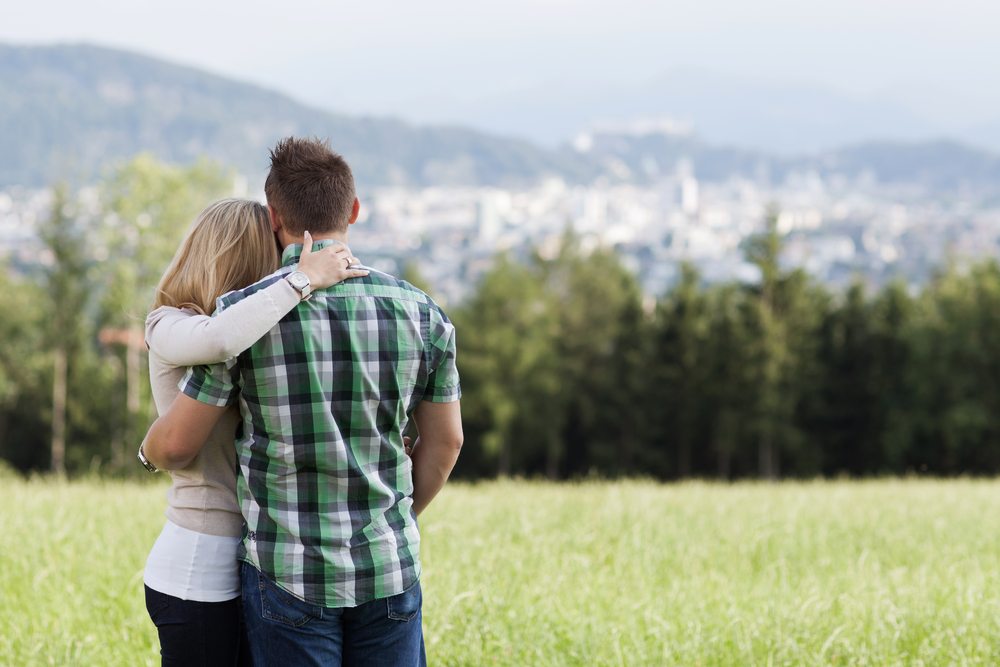 Signing-a-Prenup